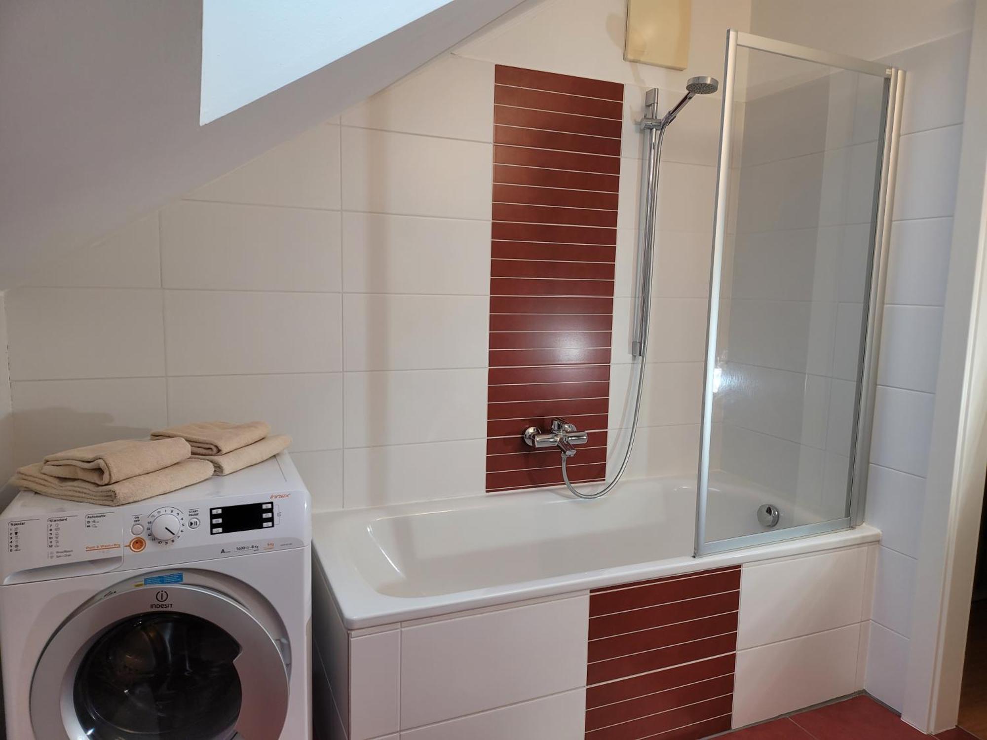 Apartmenthausmannstaetten Hausmannstatten Dış mekan fotoğraf